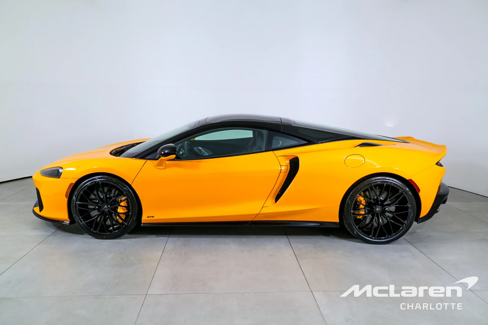 2025 McLaren GTS, 3/29