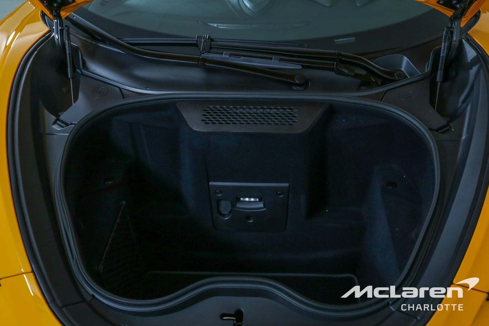 2025 McLaren GTS, 14/29