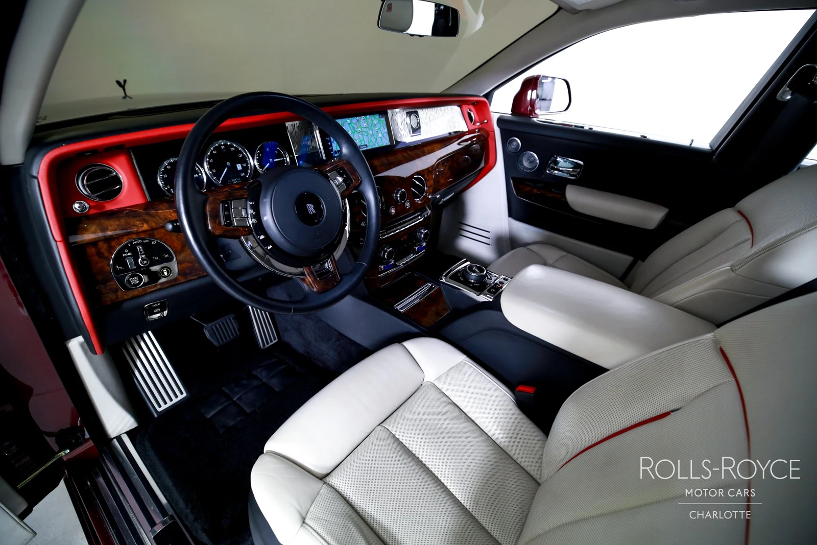 2019 Rolls-Royce Phantom, 3/29