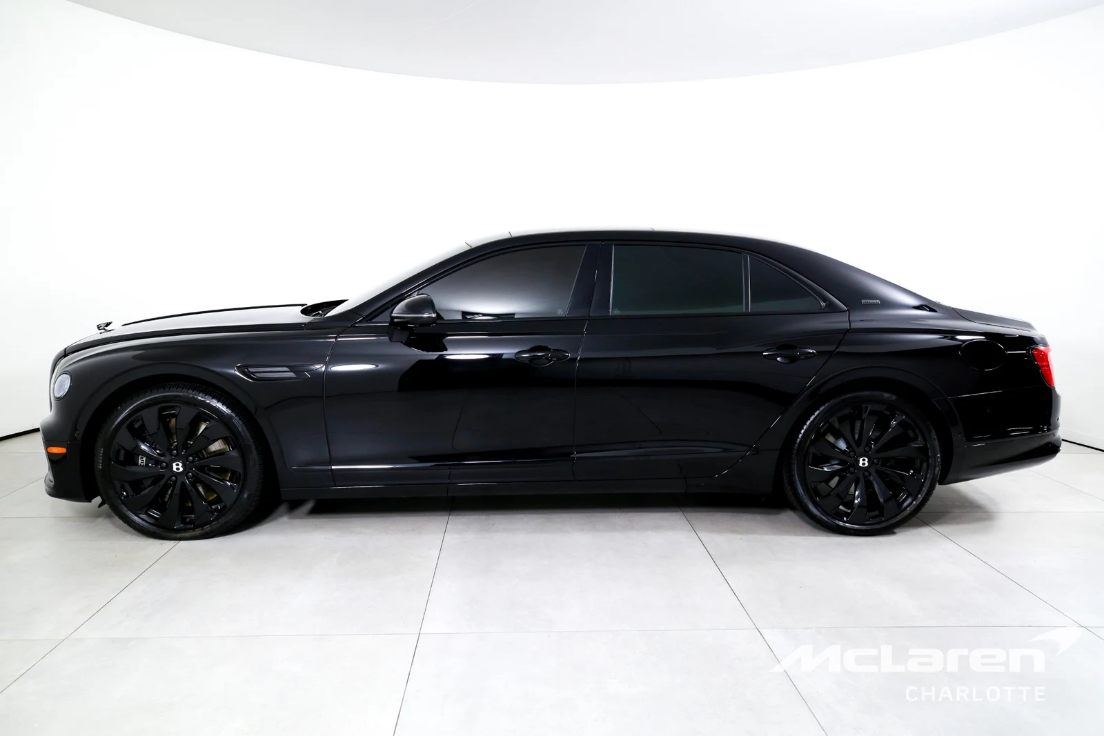 2025 Bentley Flying Spur Black Edition, 3/29