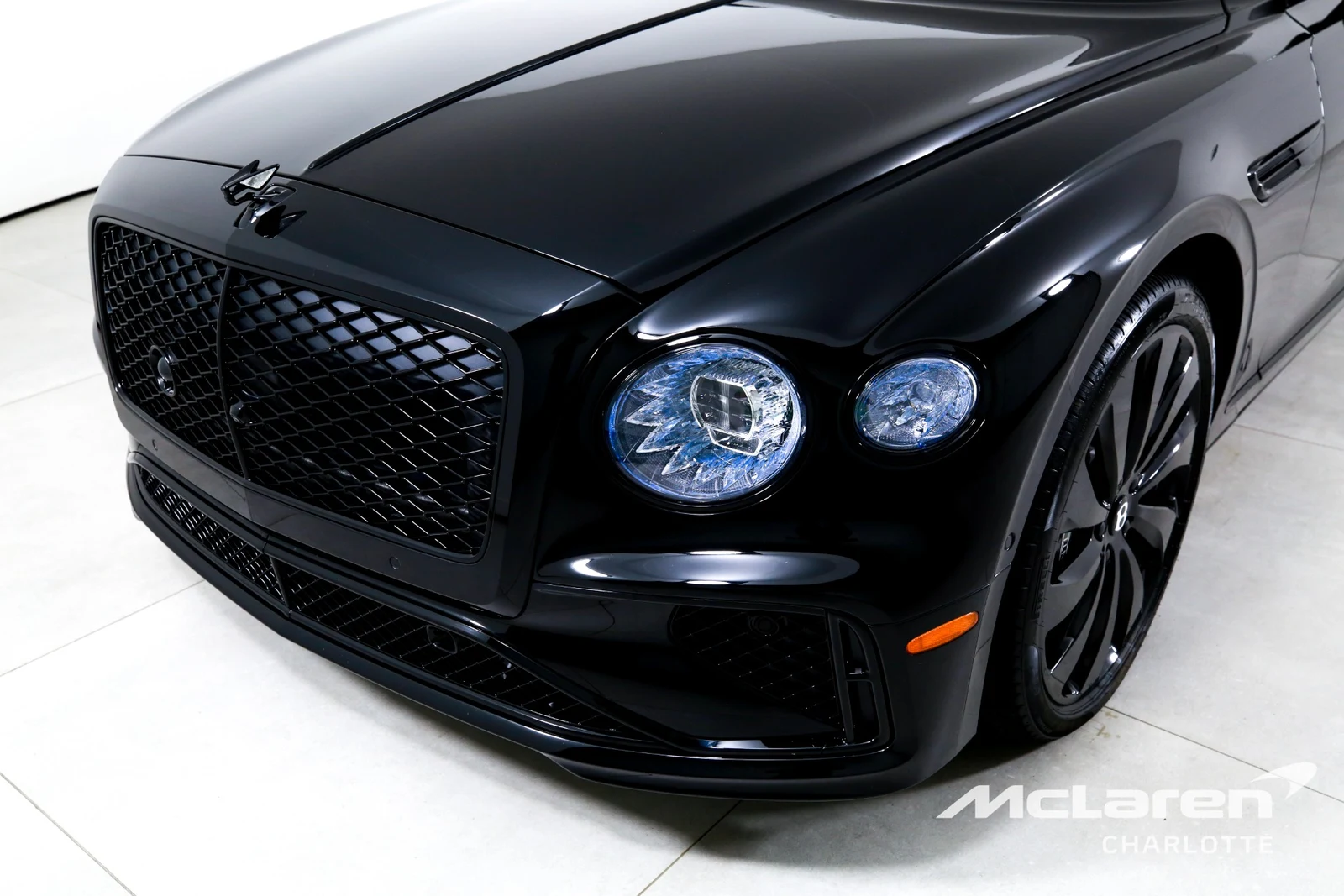 2025 Bentley Flying Spur Black Edition, 26/29