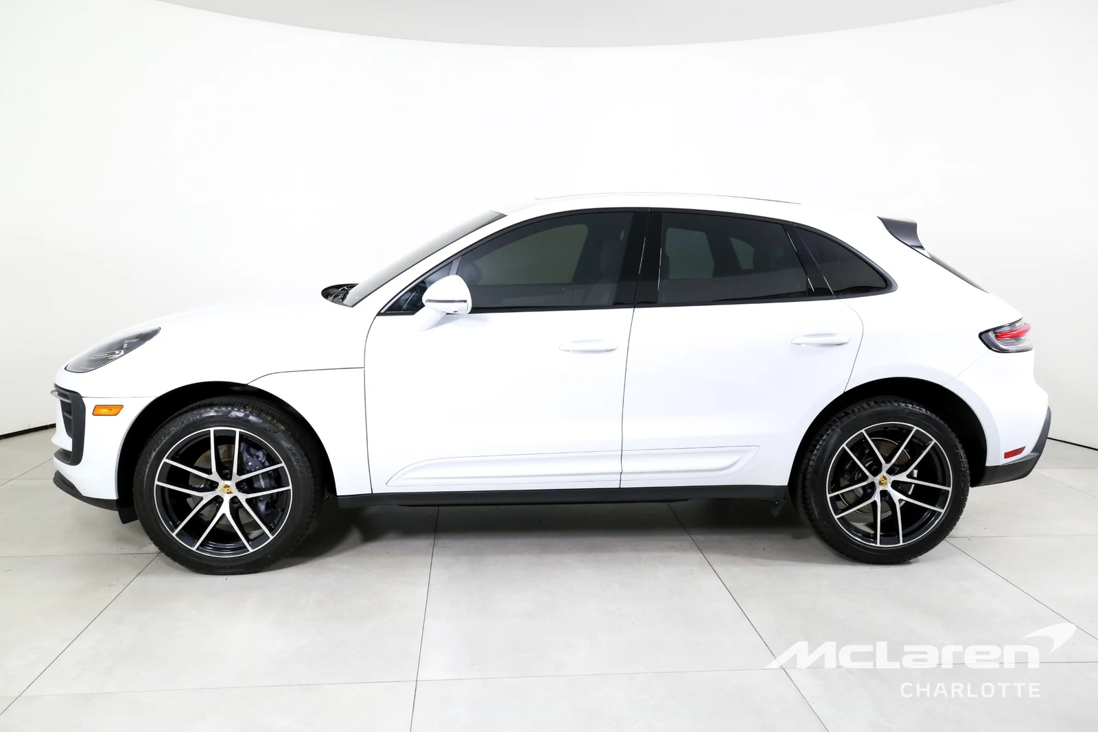 2024 Porsche Macan, 3/29