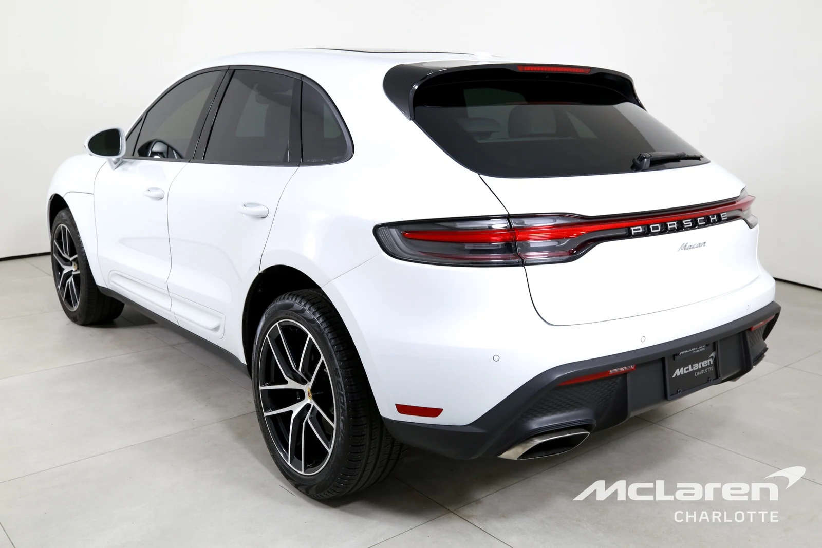 2024 Porsche Macan, 4/29