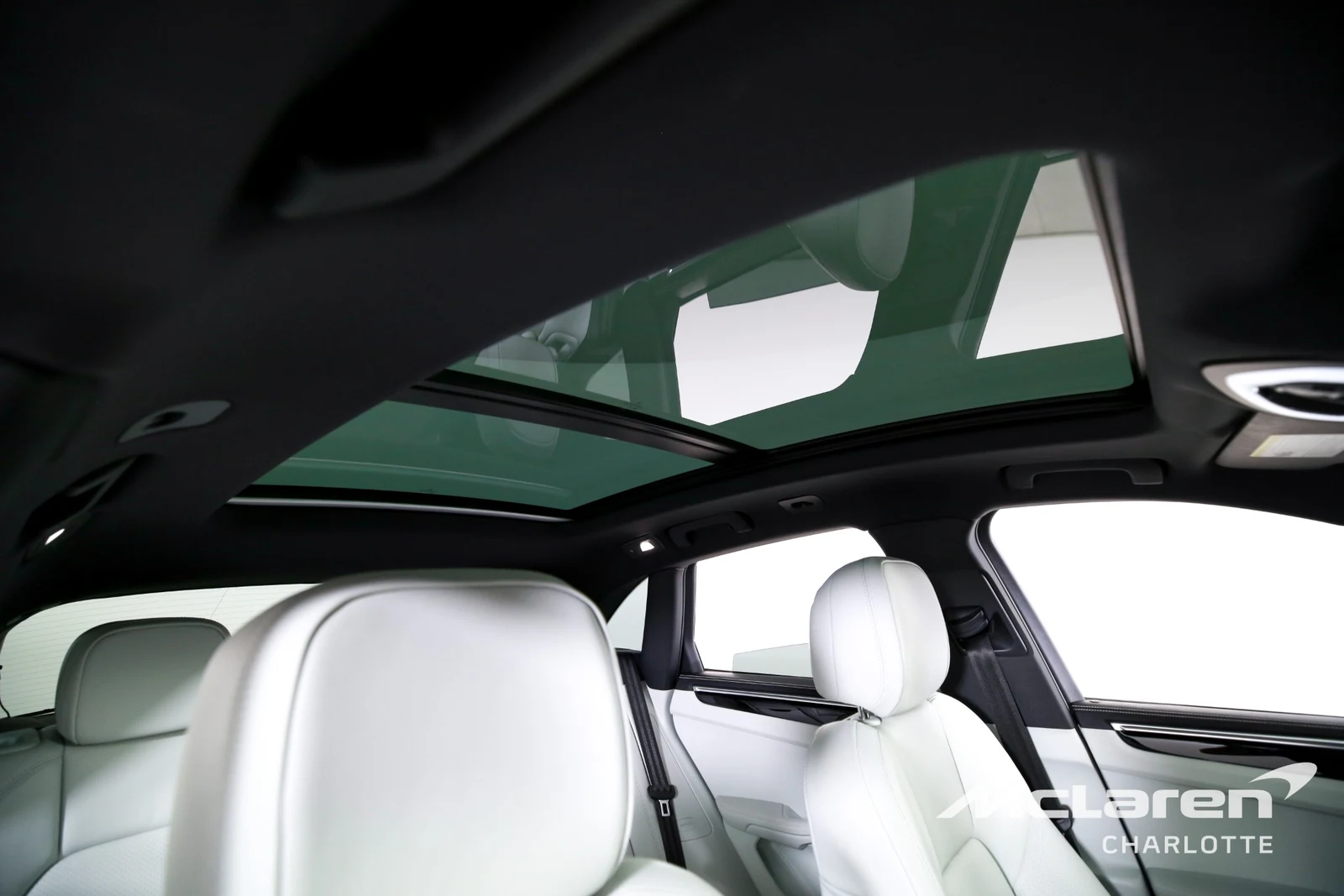 2024 Porsche Macan, 21/29