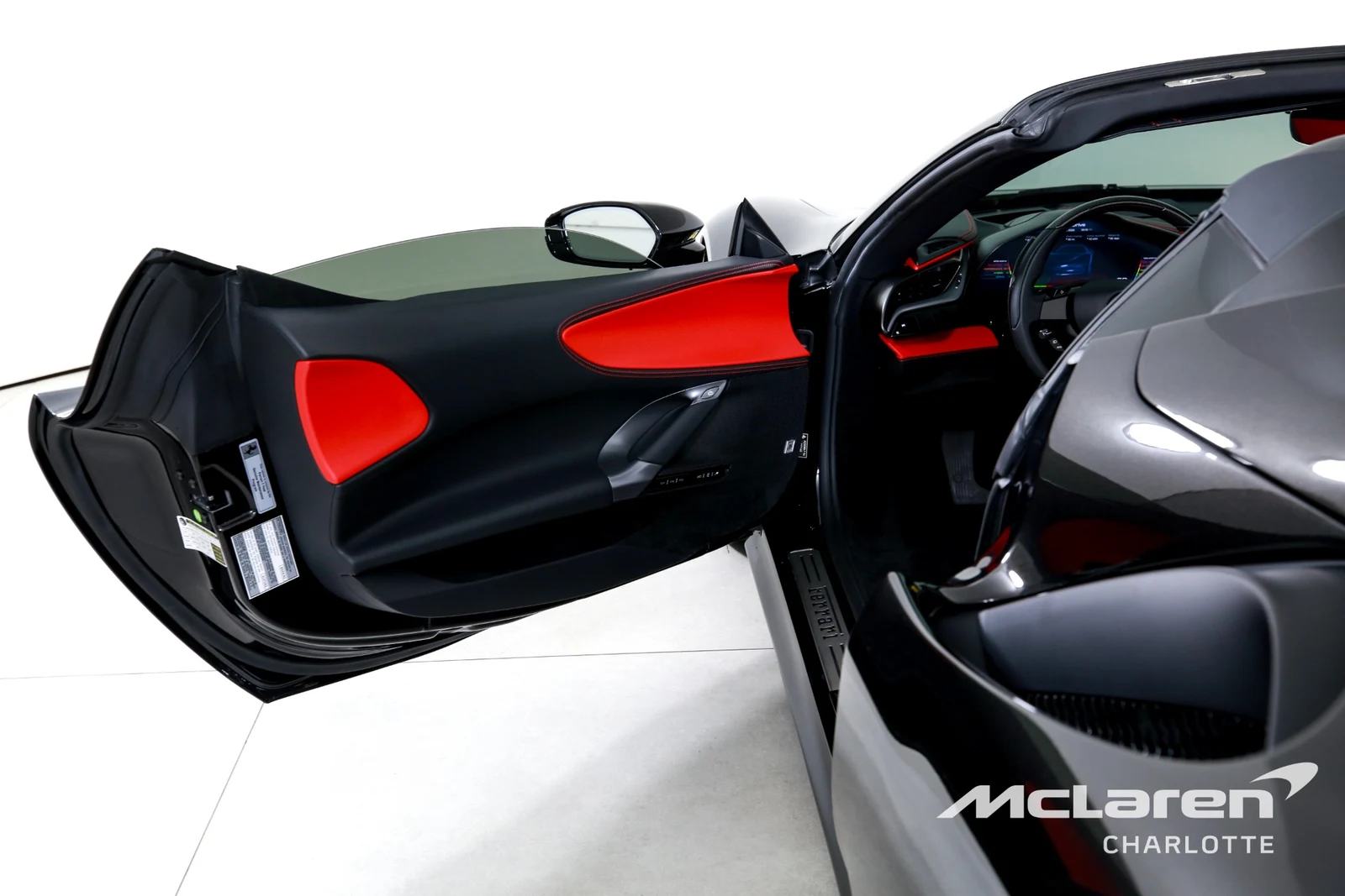 2024 Ferrari SF90 Spider, 9/29