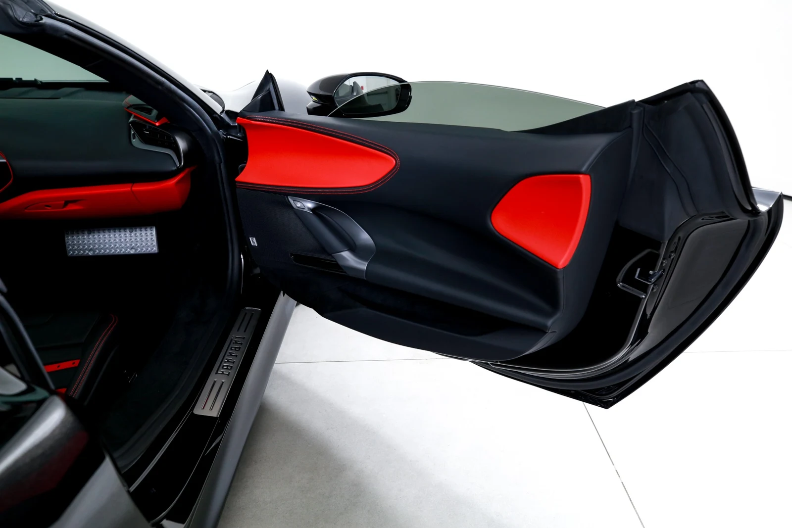 2024 Ferrari SF90 Spider, 17/29