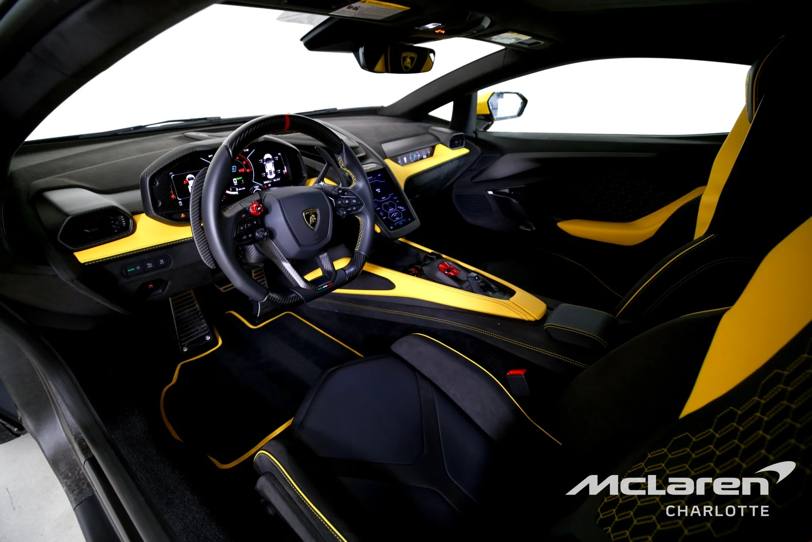 2025 Lamborghini Revuelto, 12/30