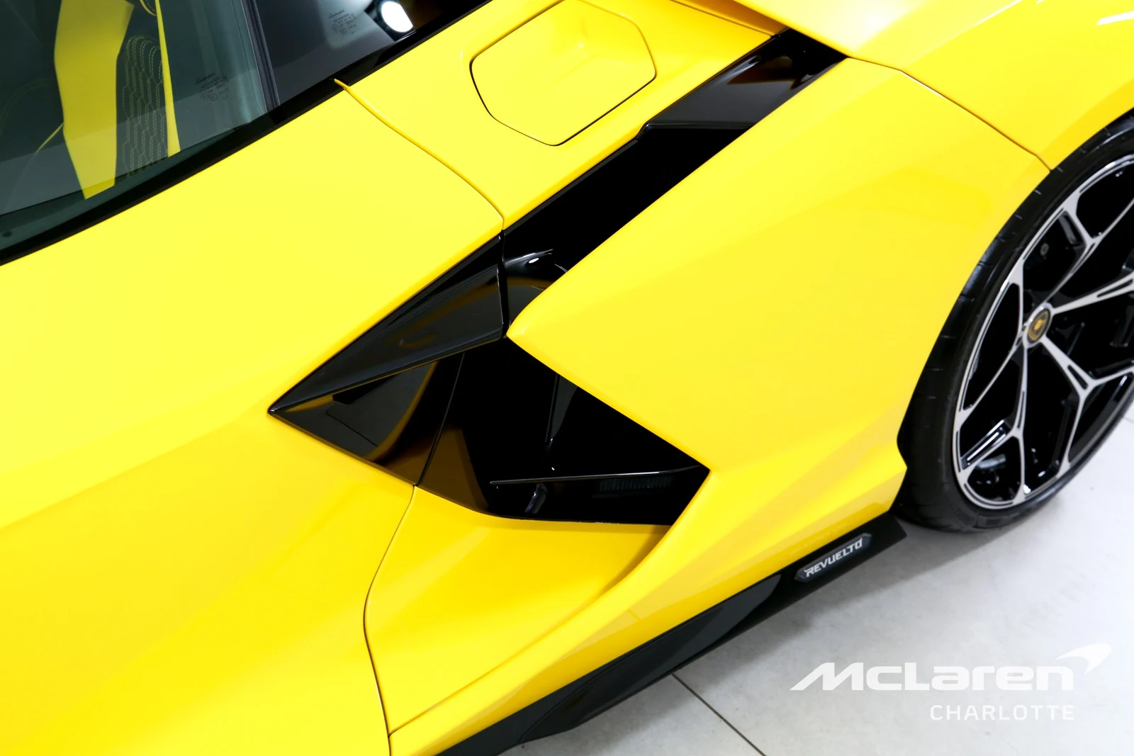 2025 Lamborghini Revuelto, 29/30