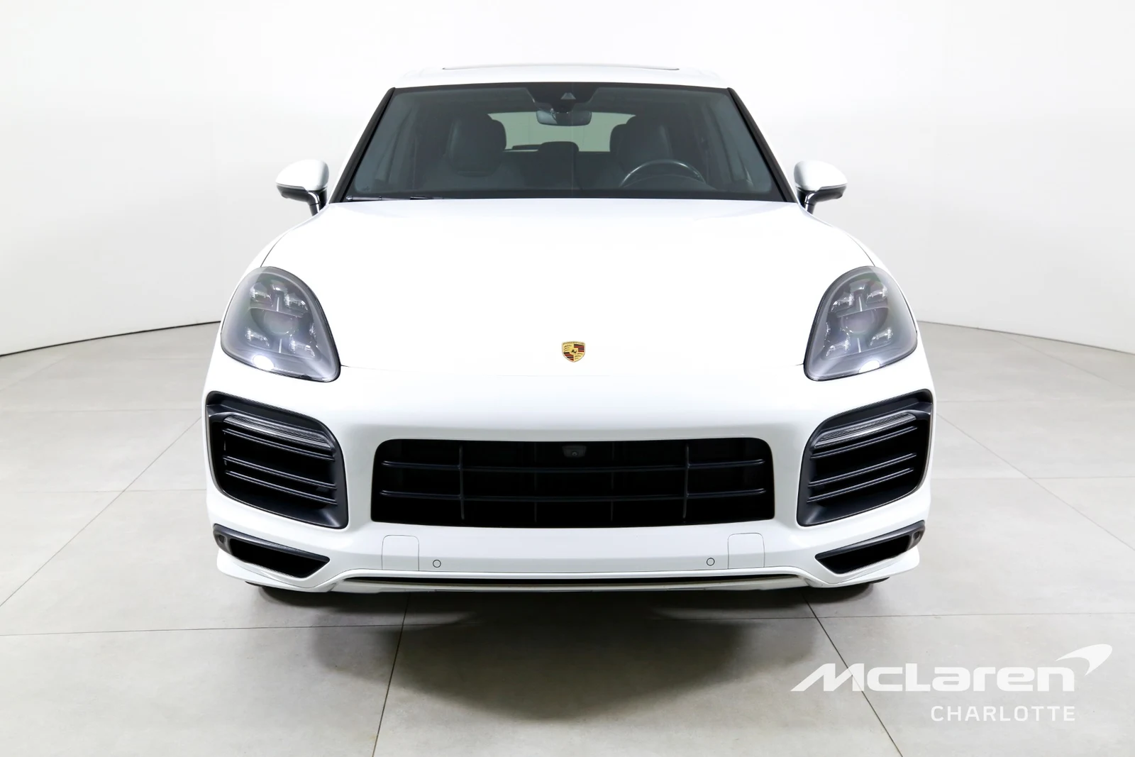 2021 Porsche Cayenne GTS, 2/30