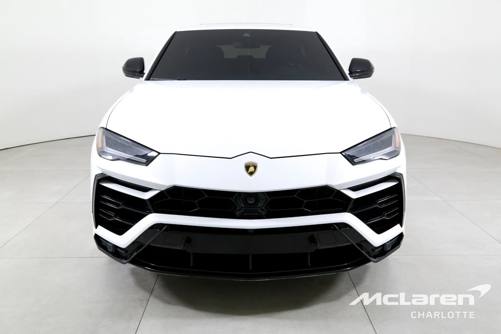 2022 Lamborghini Urus, 2/29