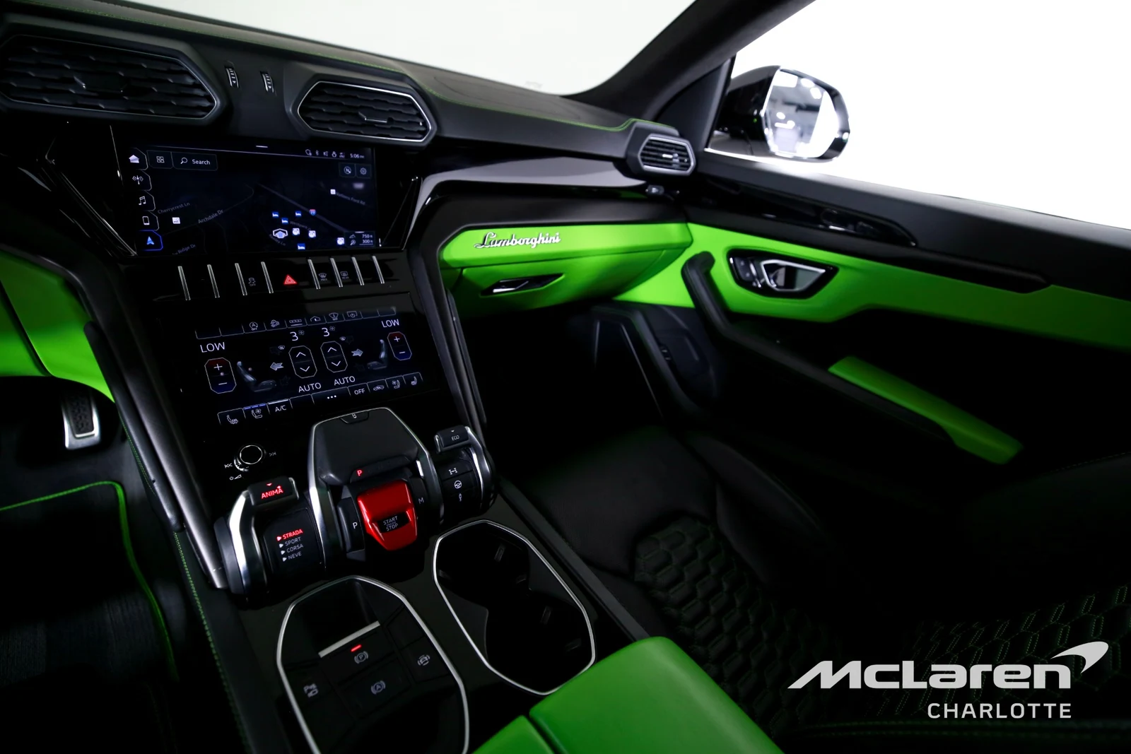 2022 Lamborghini Urus, 10/29