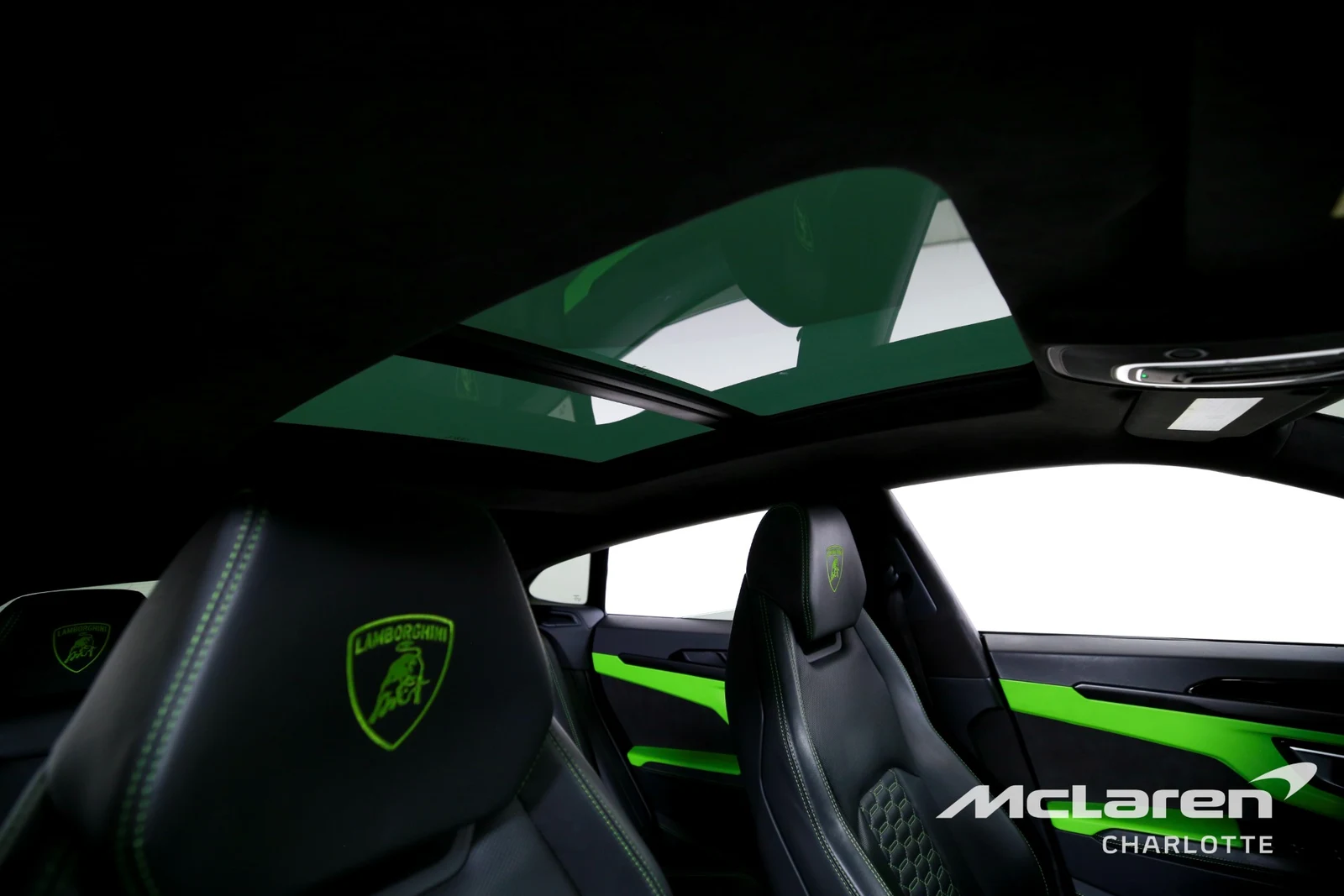 2022 Lamborghini Urus, 21/29