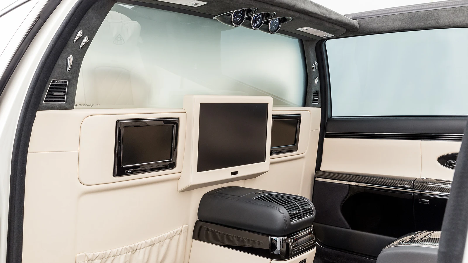 Maybach 62 S Landaulet, 9/10