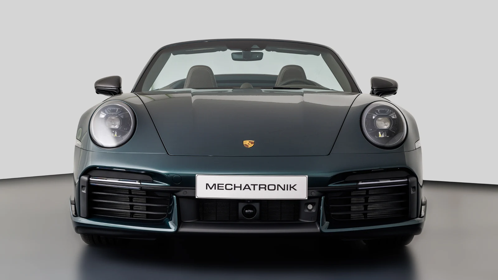 Porsche 911 Turbo S Cabriolet (992), 5/10