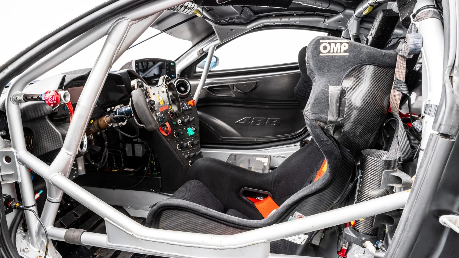 Ferrari 488 GT3 Evo, 8/10