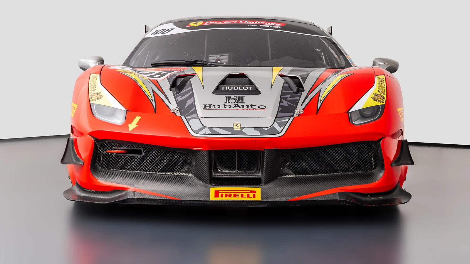 Ferrari 488 Challenge, 5/10