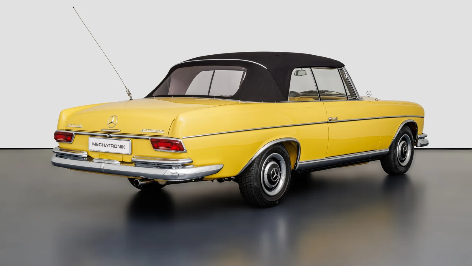 Mercedes-Benz 300 SE Cabriolet (W112), 4/10