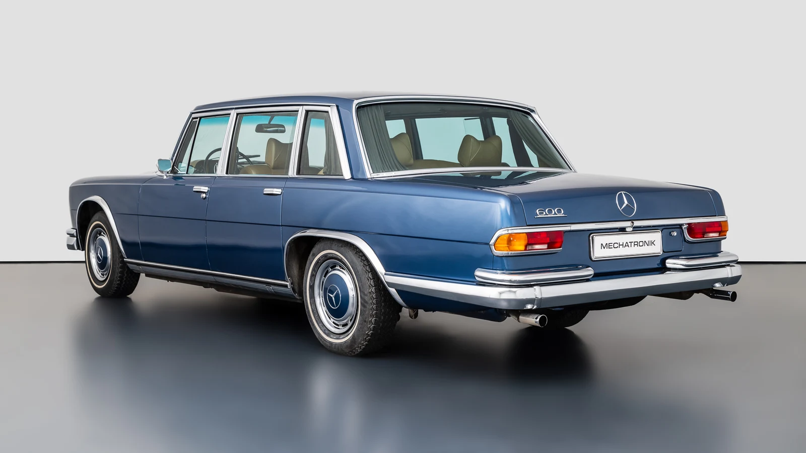 Mercedes-Benz 600 (W100), 2/10