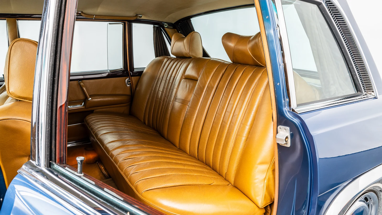 Mercedes-Benz 600 (W100), 9/10