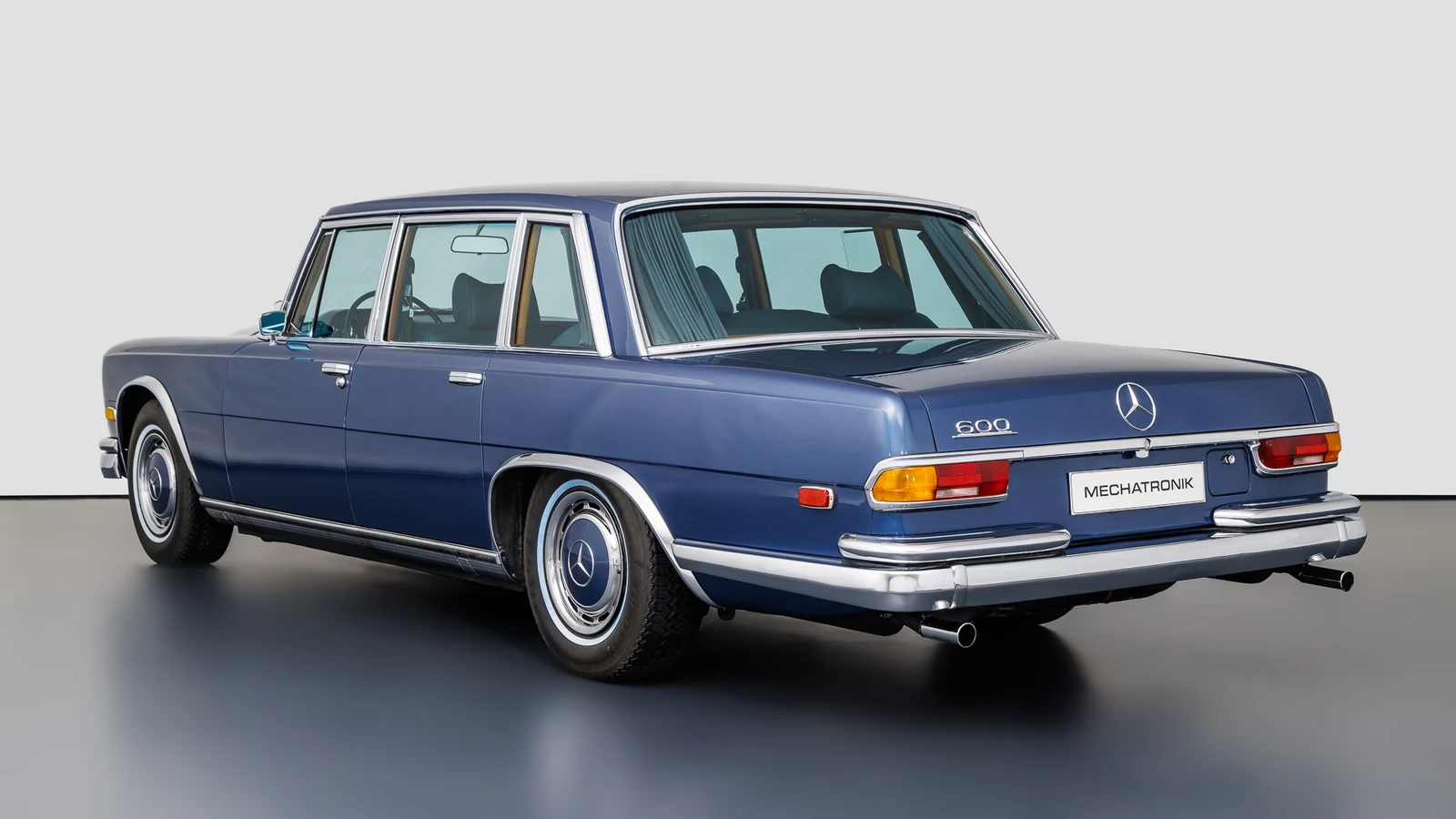 Mercedes-Benz 600 (W100), 2/10