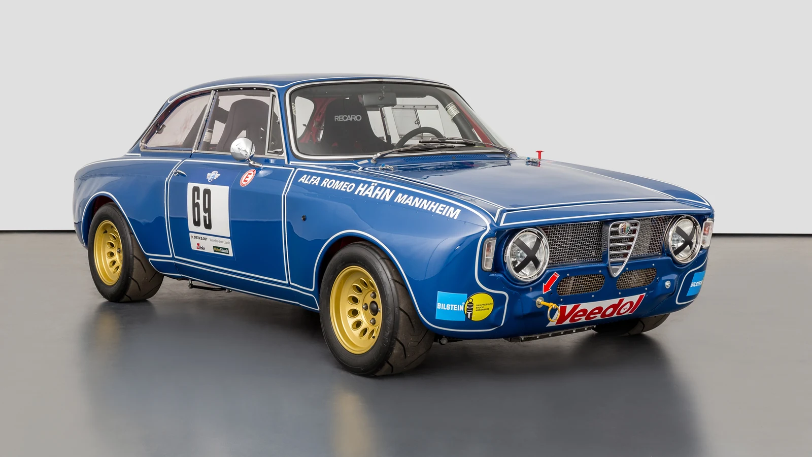 Blue Alfa Romeo Giulia Sprint GTA 1600 Corsa, full front three-quarter view