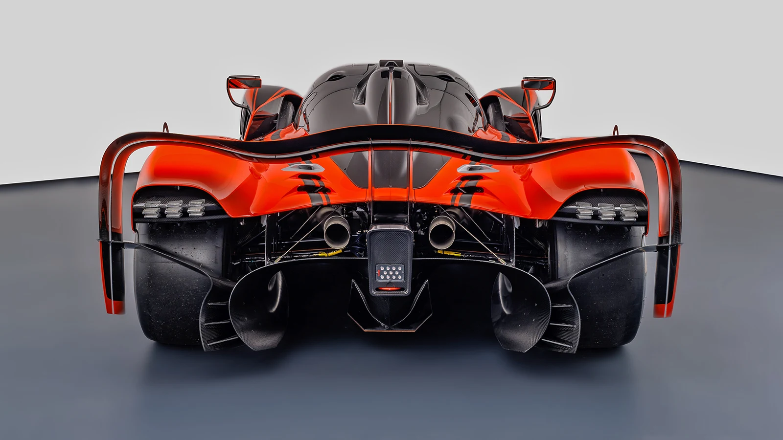 Aston Martin Valkyrie AMR Pro, 6/10