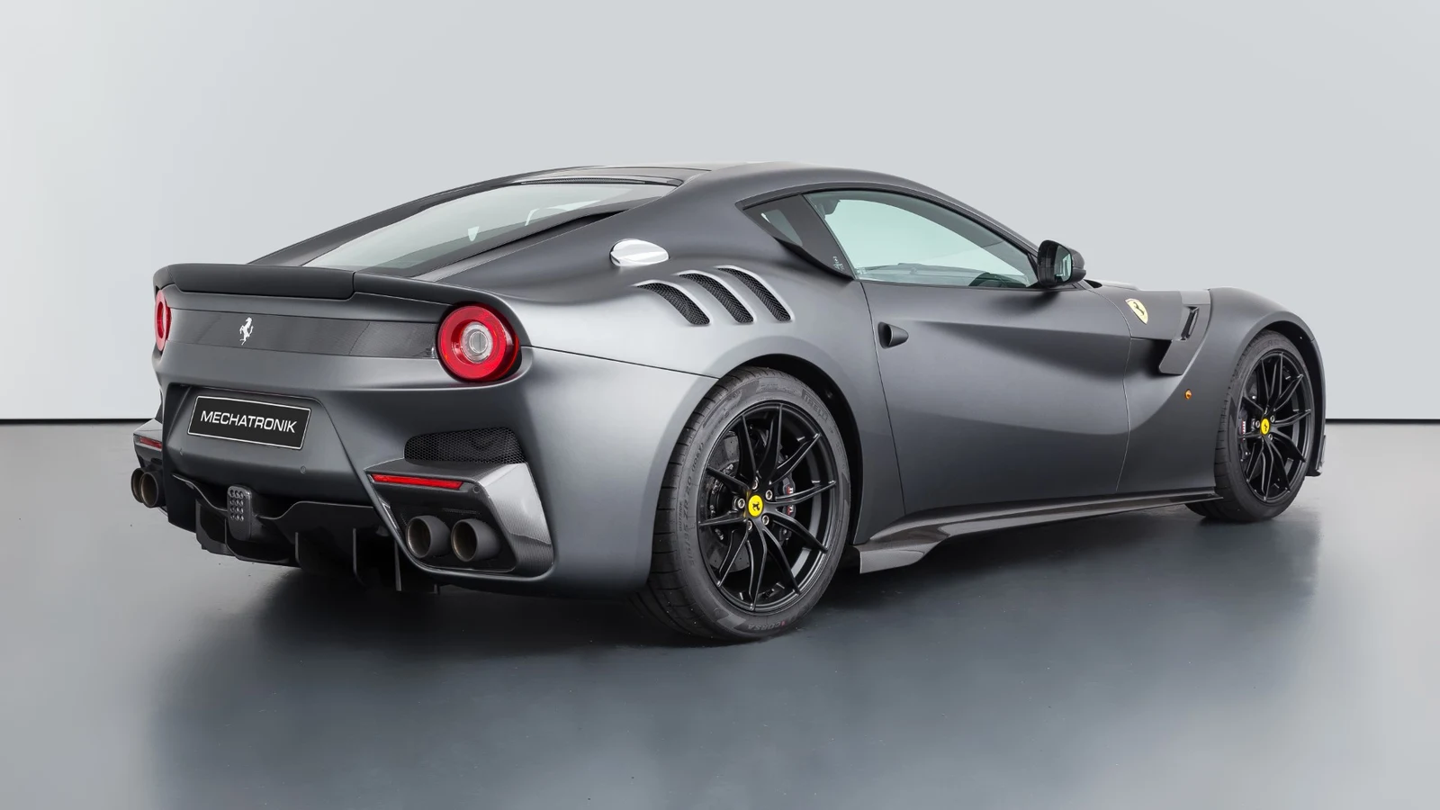Ferrari F12tdf, 4/10