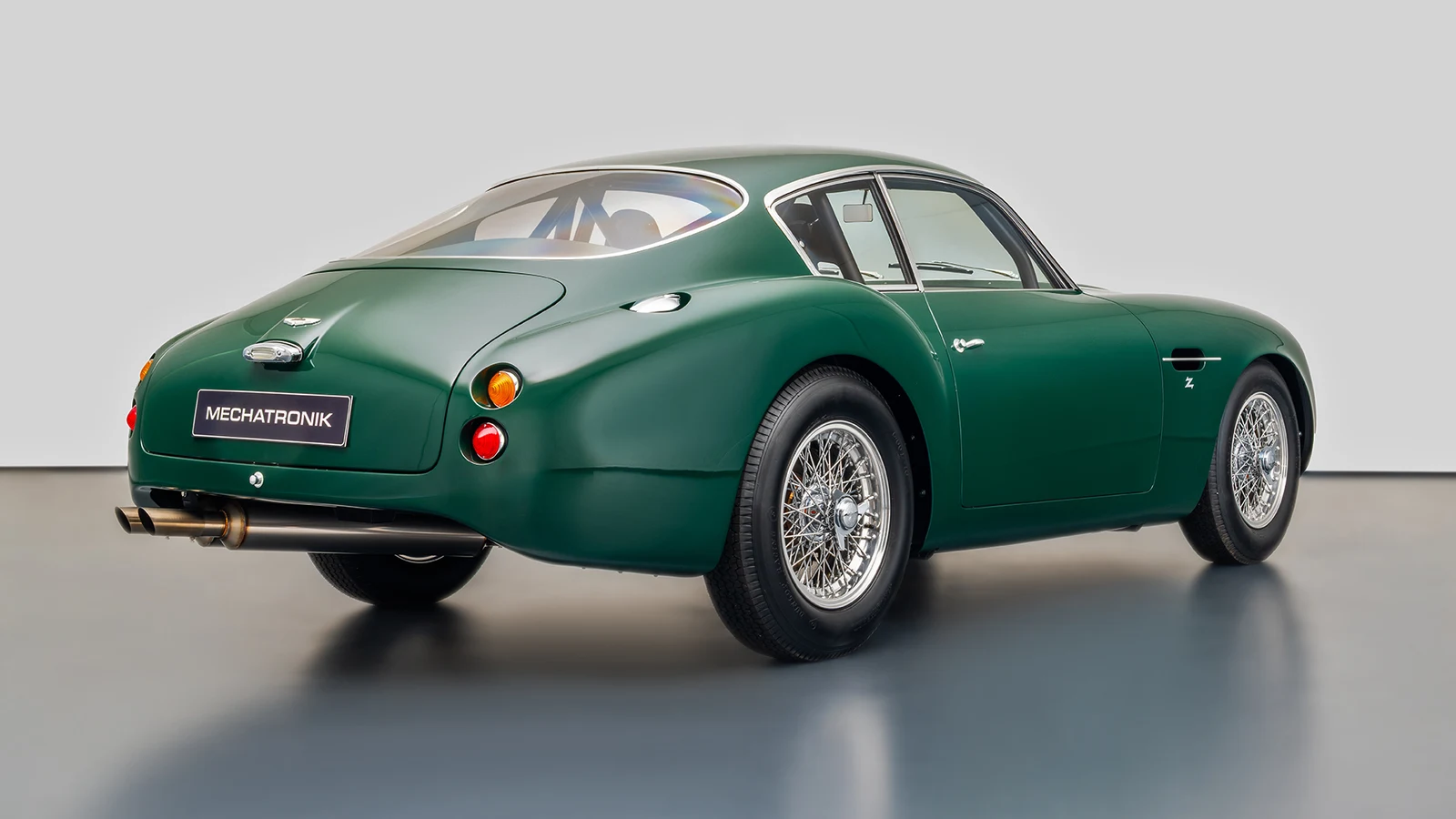Aston Martin DB4 GT Zagato Continuation, 4/10