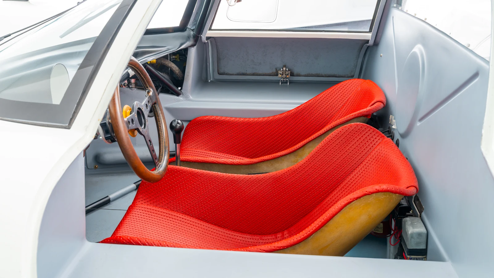 Porsche 906 Carrera 6, 8/10