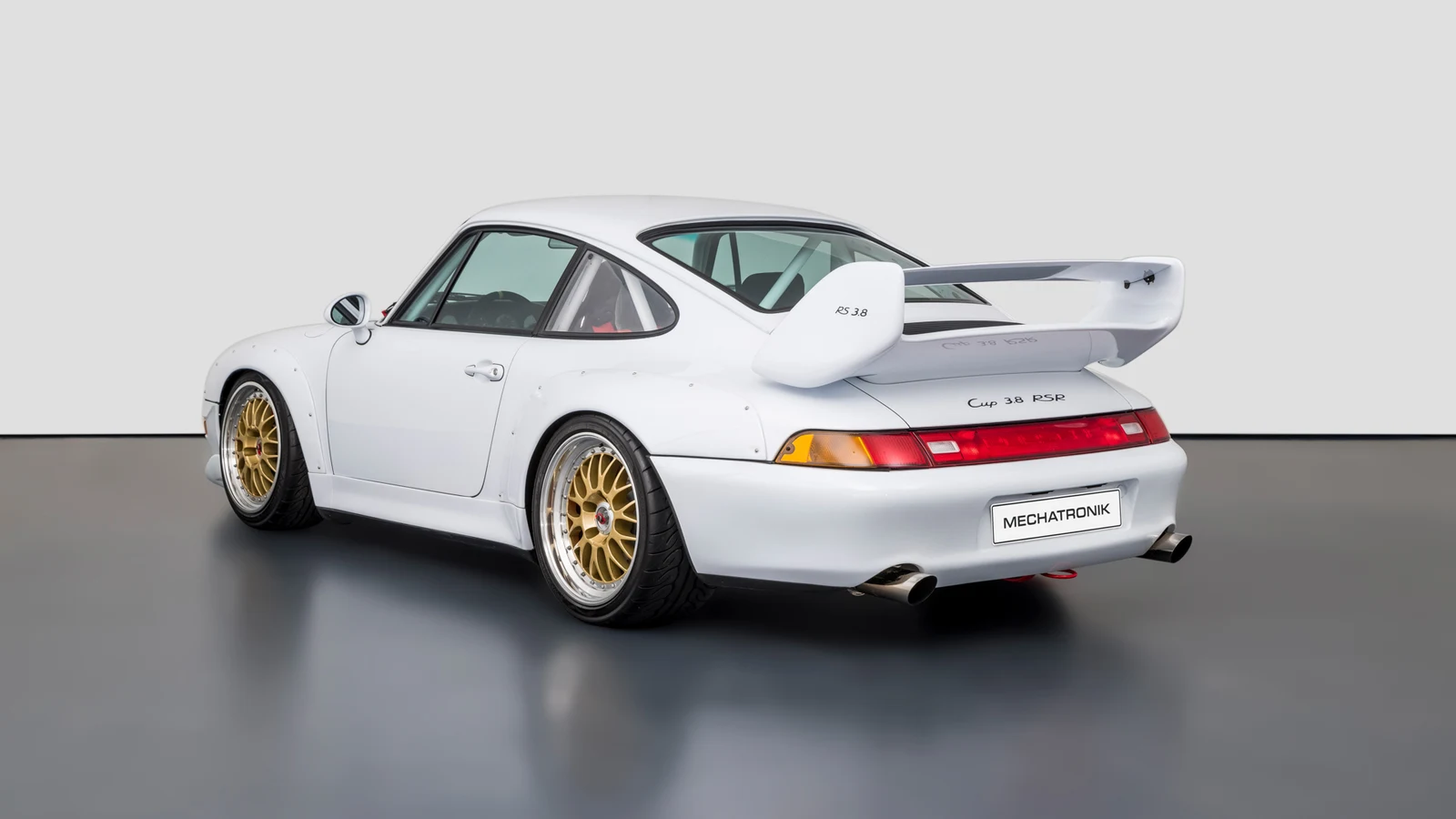 Porsche 911 3.8 RSR (993), 2/10