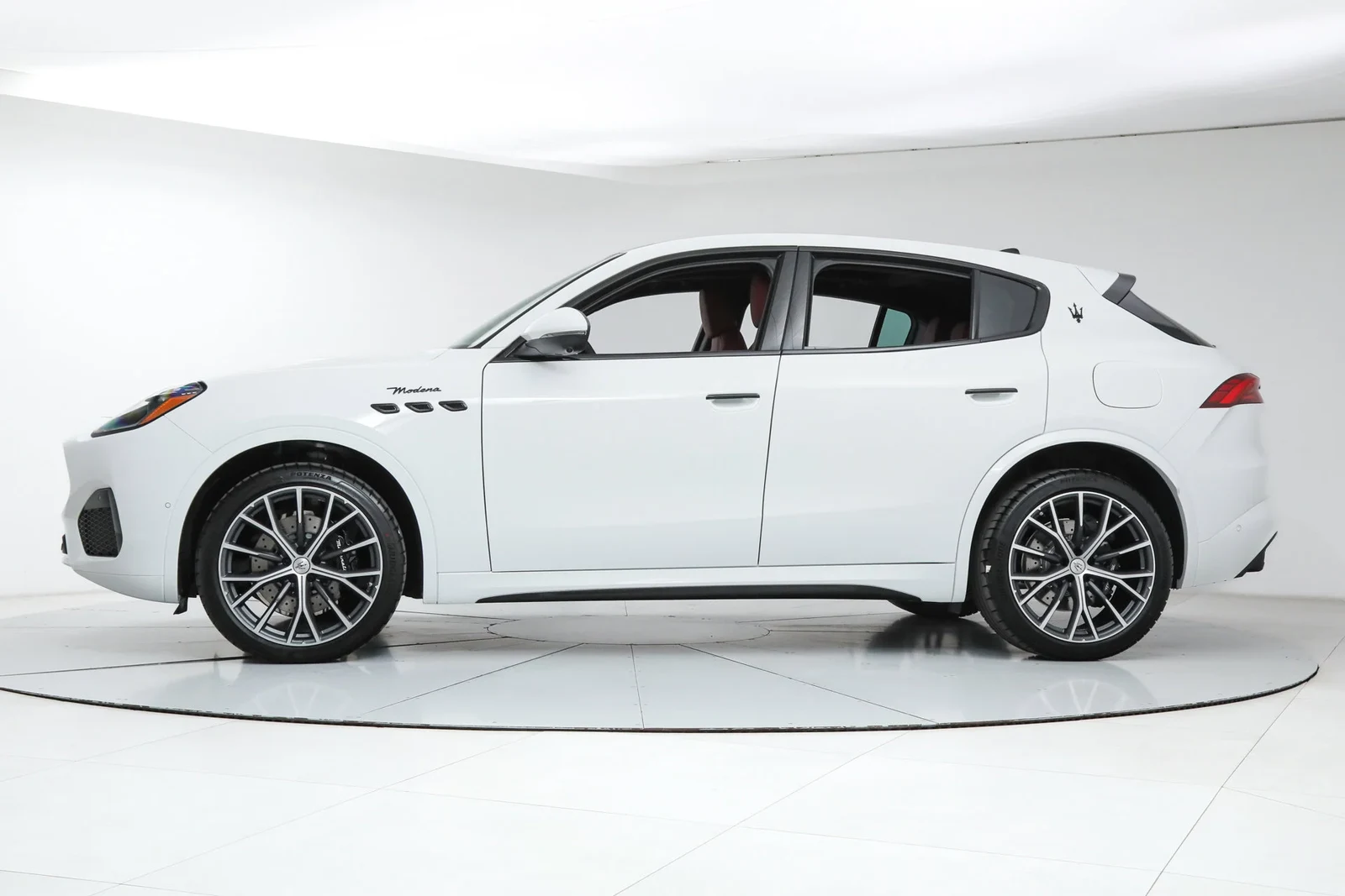 2026 Maserati Grecale Modena, 2/23