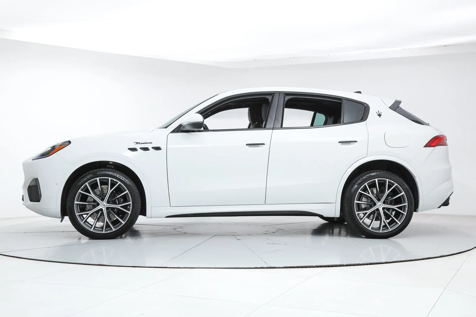 2026 Maserati Grecale Modena, 2/23
