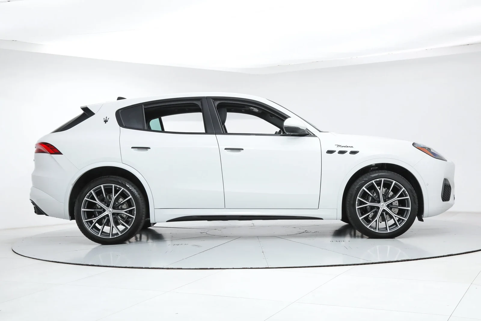 2026 Maserati Grecale Modena, 6/23