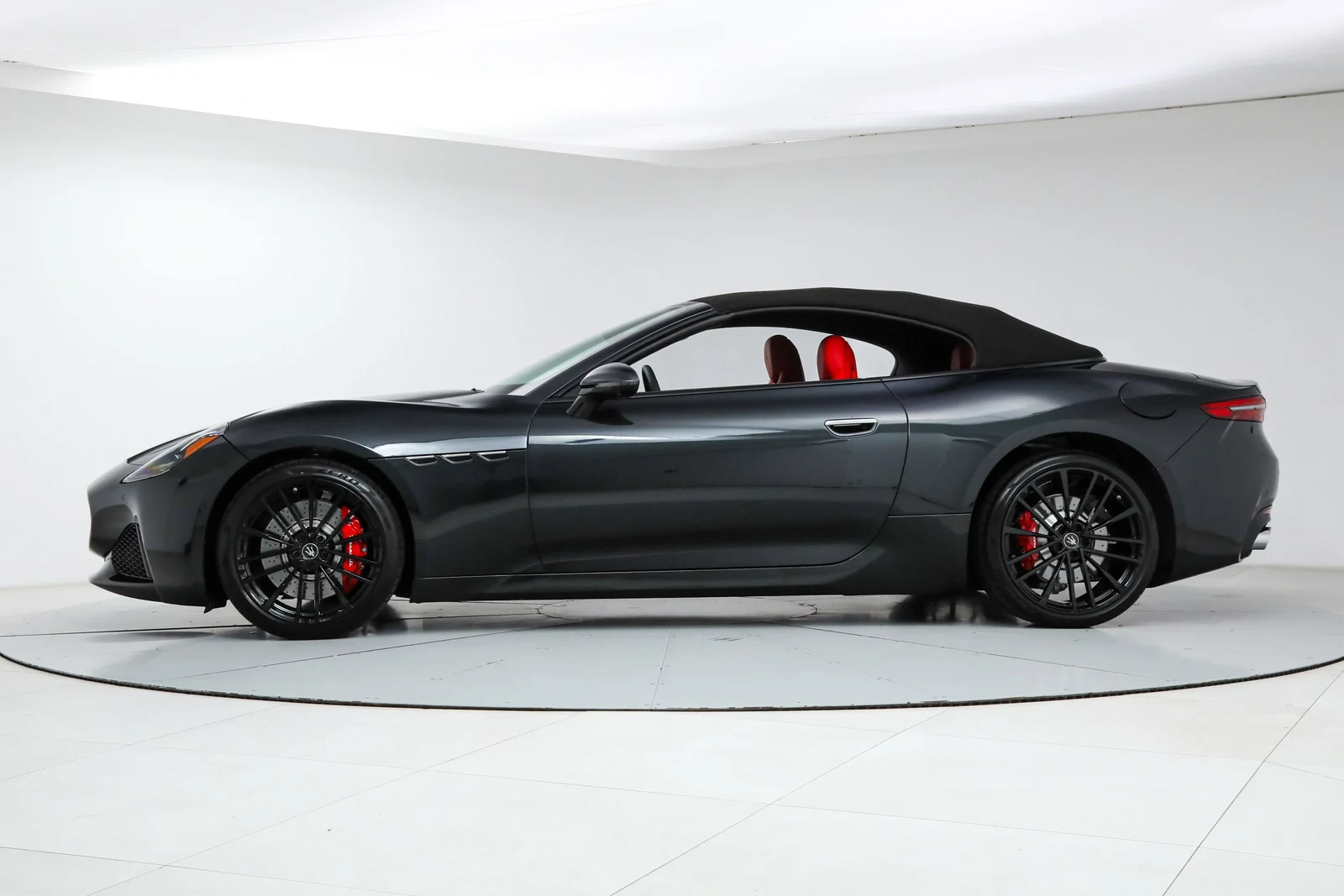 2026 Maserati GranCabrio 2nd Generation, 3/22