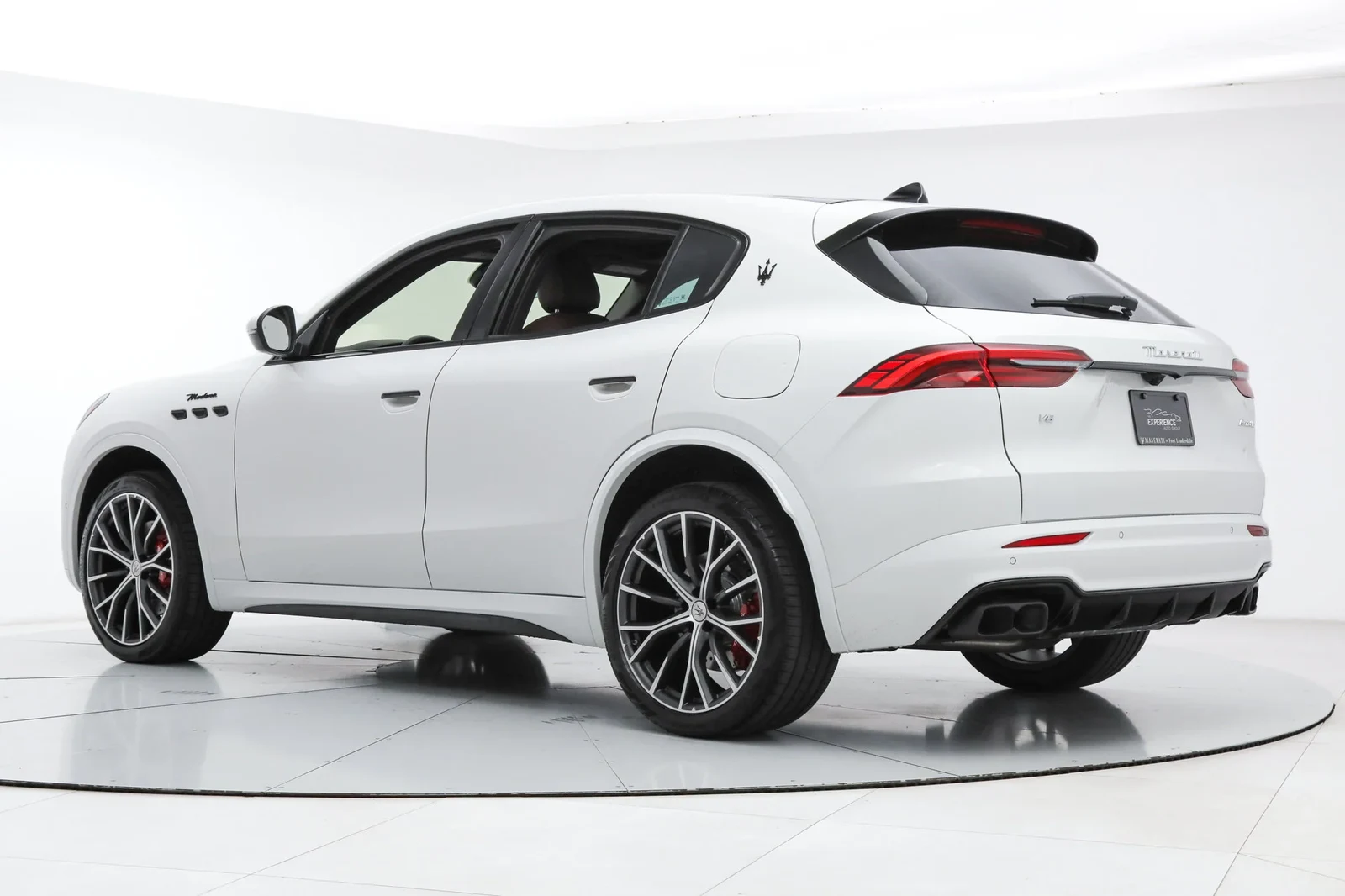 2026 Maserati Grecale Modena, 3/21