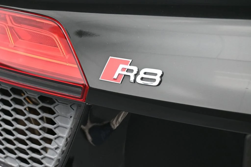 2018 Audi R8 V10 RWD for sale, photo 13 of 30