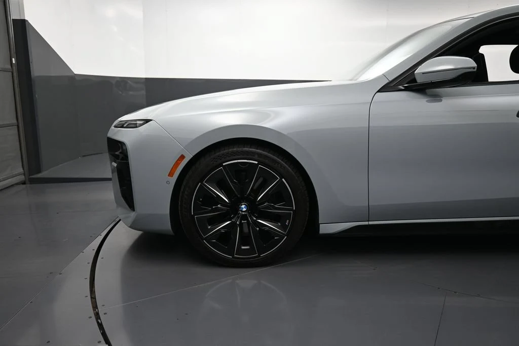 2025 BMW 760i xDrive for sale, exterior, Grey