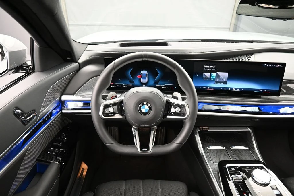 2025 BMW 760i xDrive interior, dashboard, Black