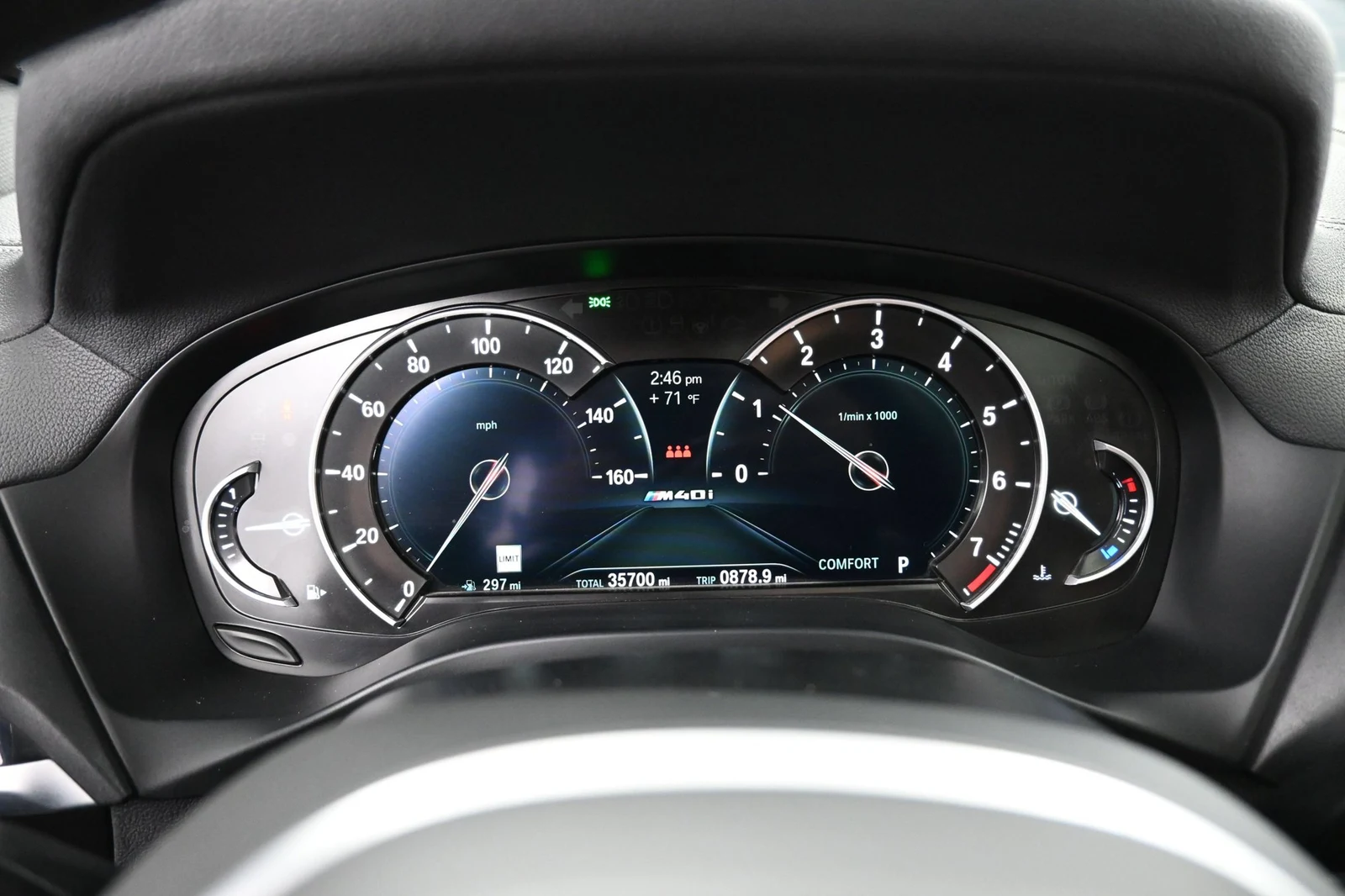 2019 BMW X3 M40i interior, Cognac