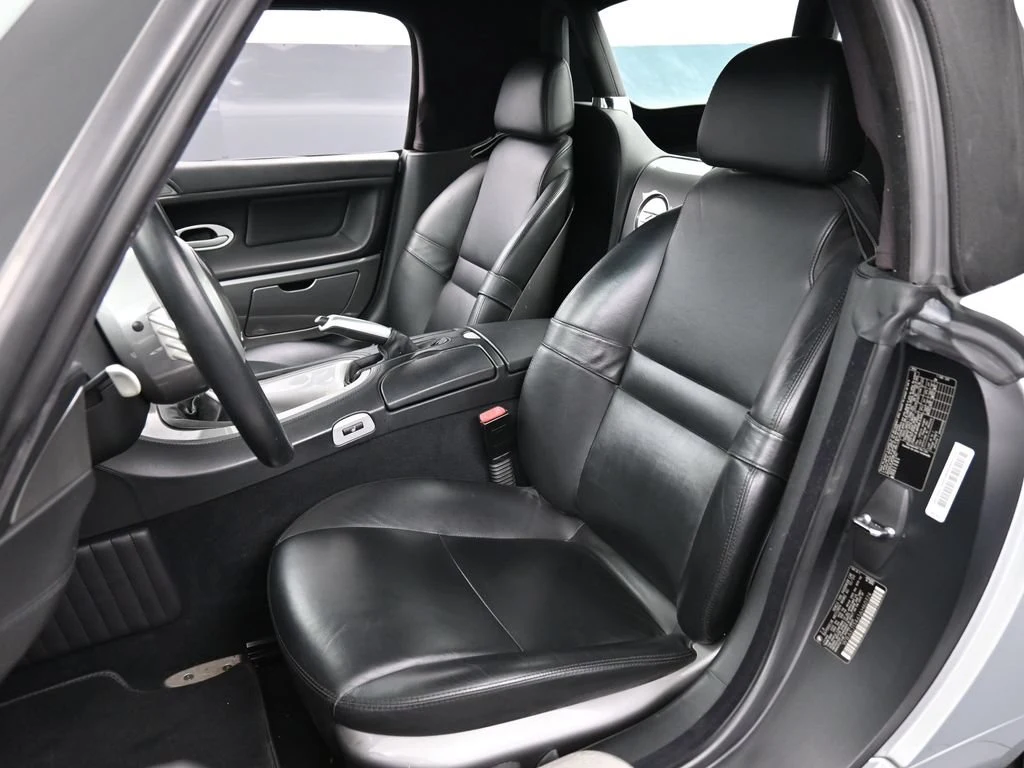 2001 BMW Z8 interior, seats, Black/Black