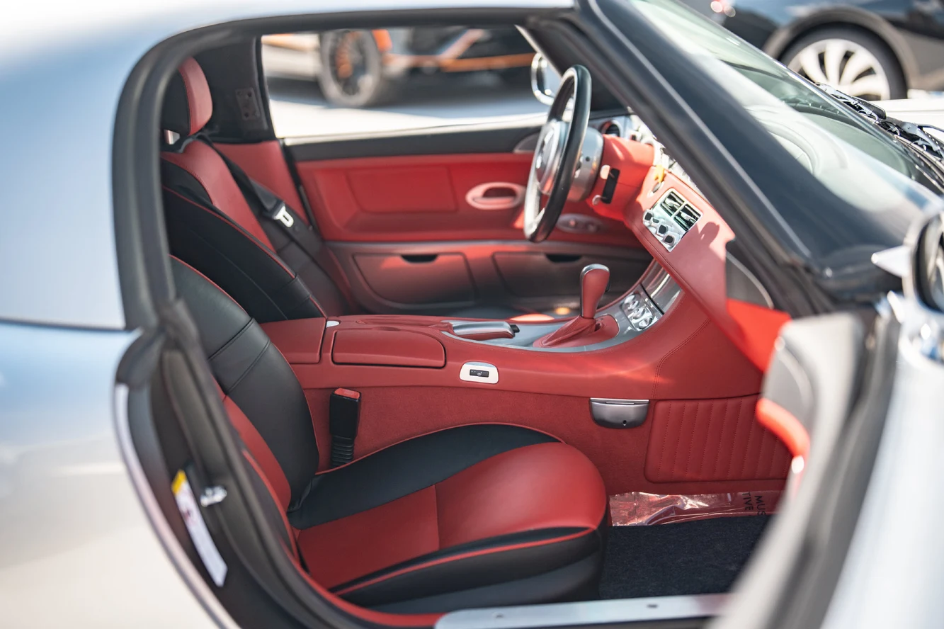 2003 Alpina Roadster V8 interior, Red