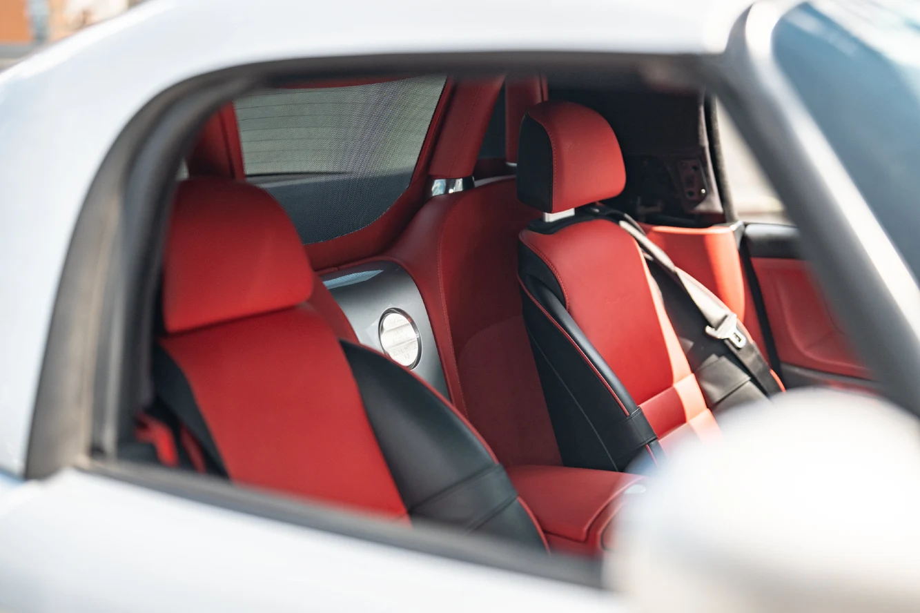 2003 Alpina Roadster V8 interior, seats, Red