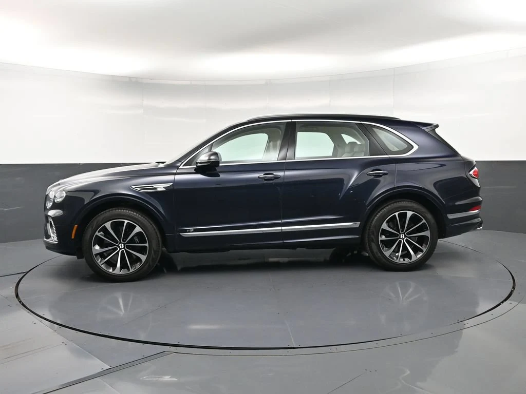 2021 Bentley Bentayga V8 for sale, exterior, Blue