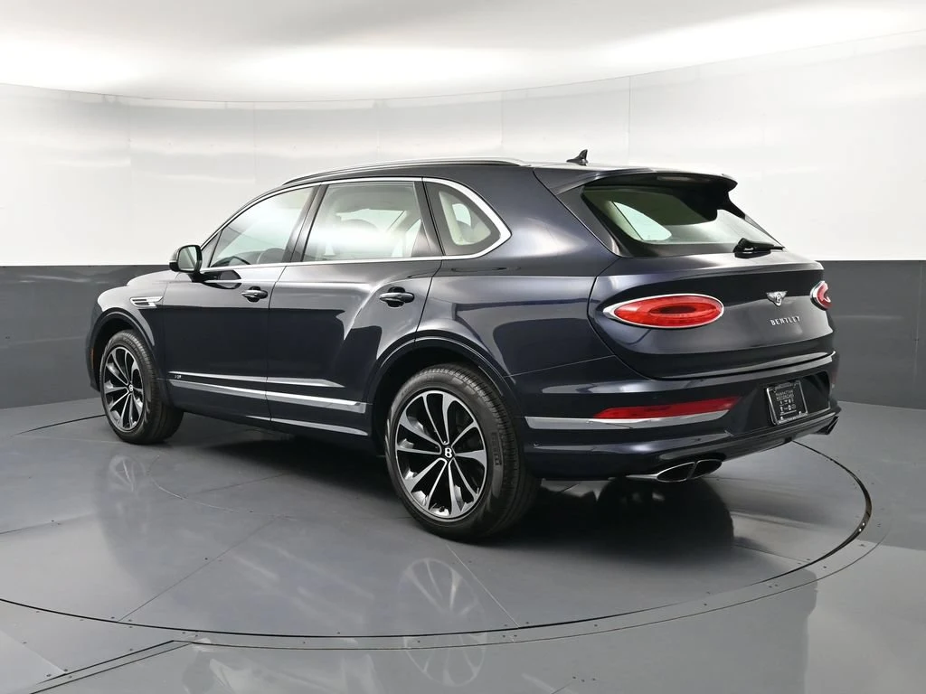 2021 Bentley Bentayga V8 for sale, exterior, Blue