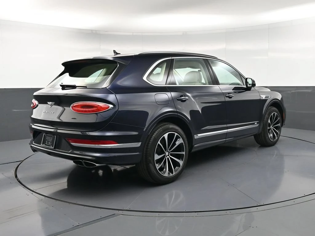 2021 Bentley Bentayga V8 for sale, exterior, Blue