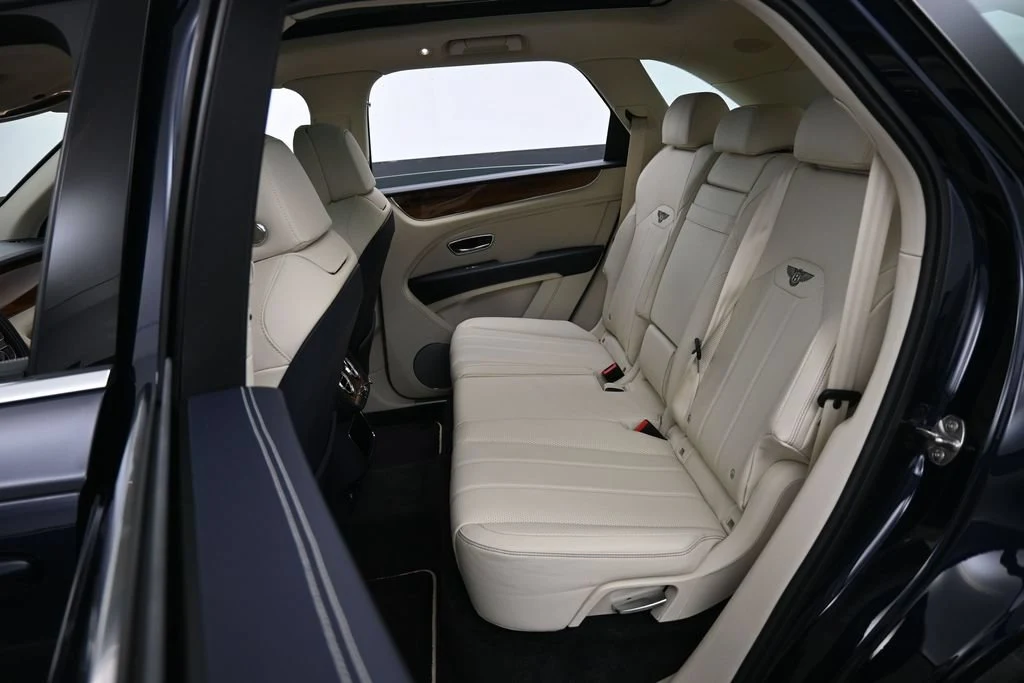 2021 Bentley Bentayga V8 interior, seats, Linen Hide