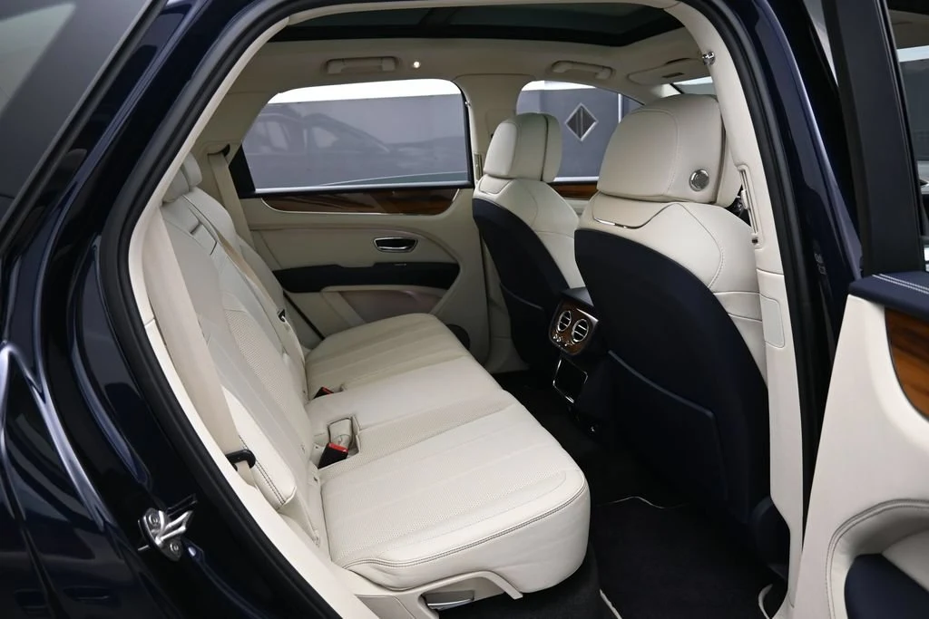 2021 Bentley Bentayga V8 interior, seats, Linen Hide