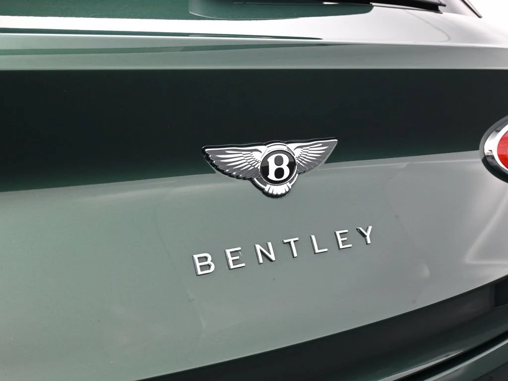 2022 Bentley Bentayga V8 First Edition, detail