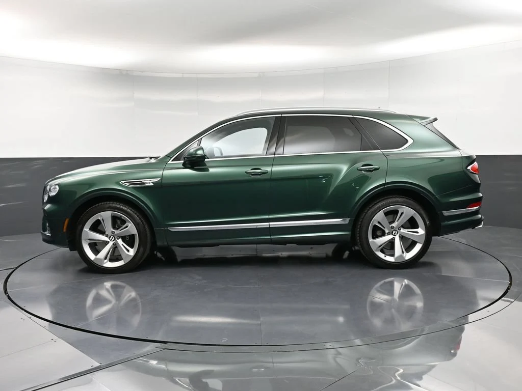 2023 Bentley Bentayga V8 for sale, exterior, Green