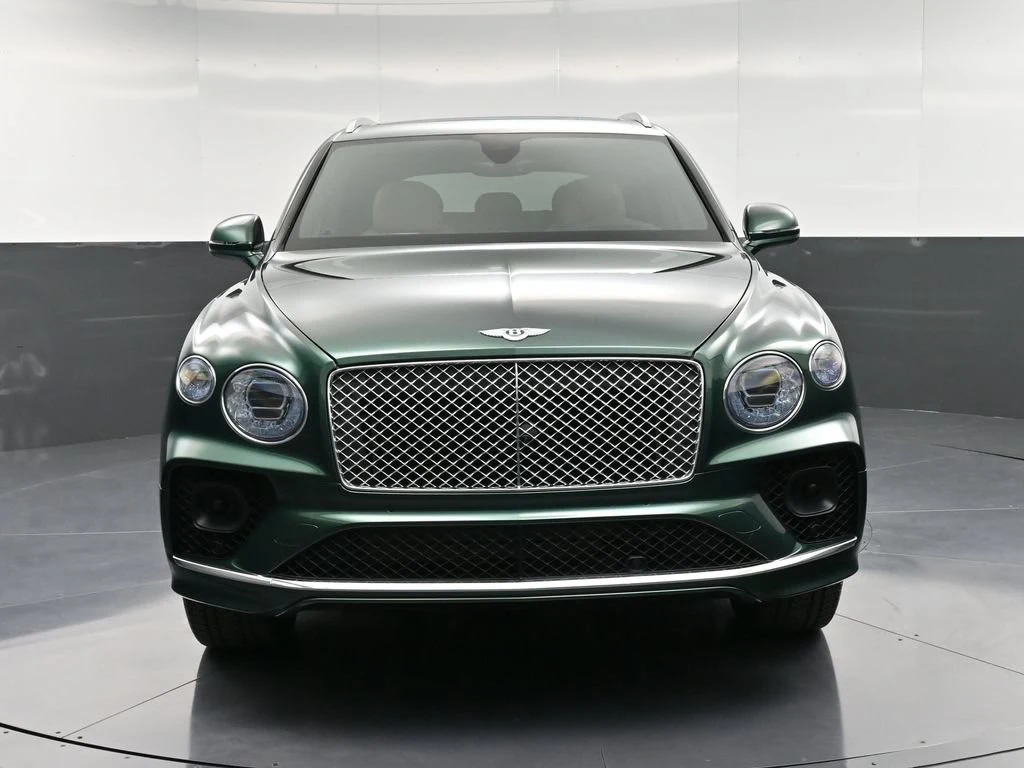 2023 Bentley Bentayga V8 for sale, exterior, Green